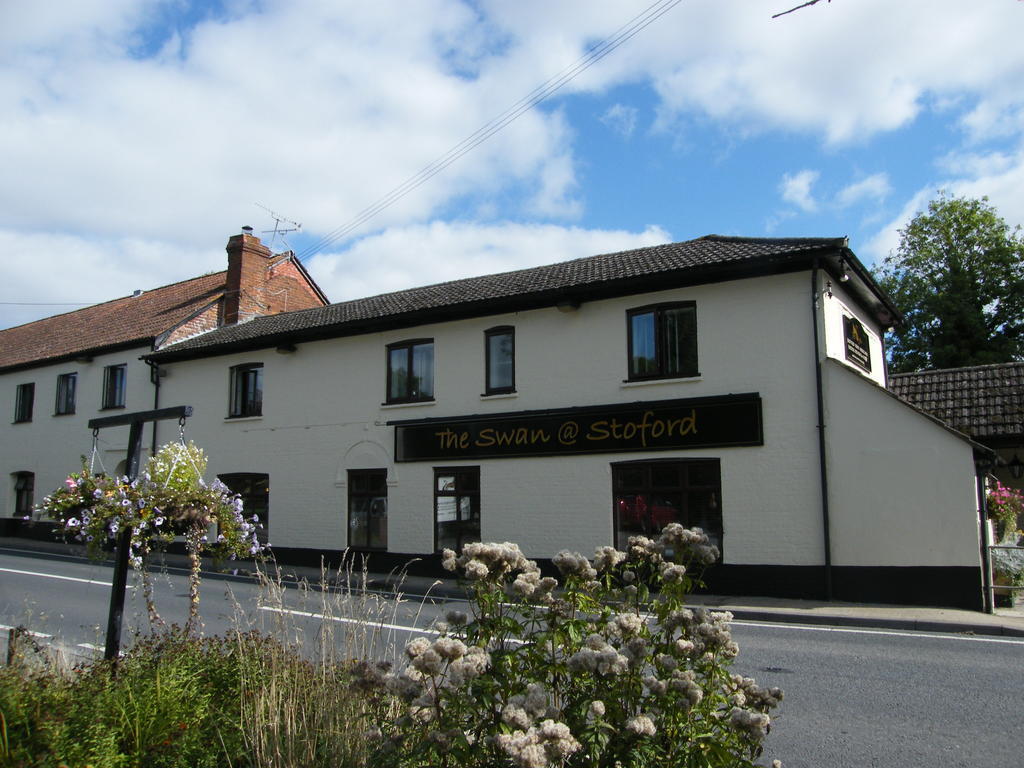 The Swan At Stoford Hotel Stapleford  Exterior photo